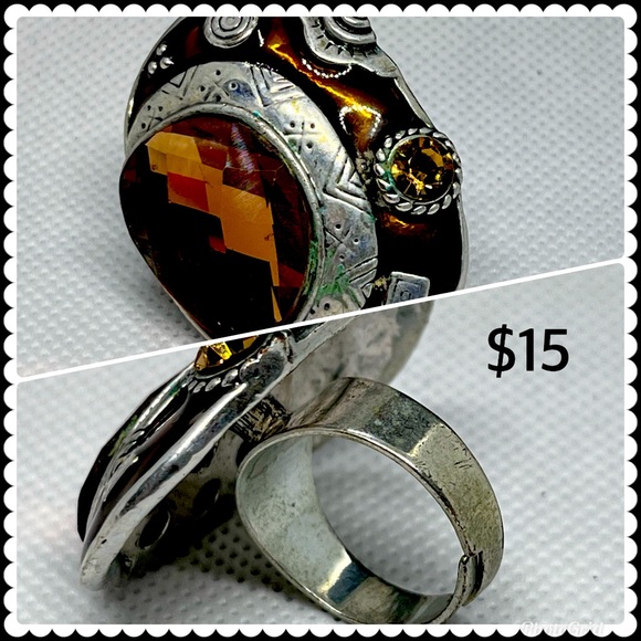 Cocktail ring/statement piece - Picture 1 of 1